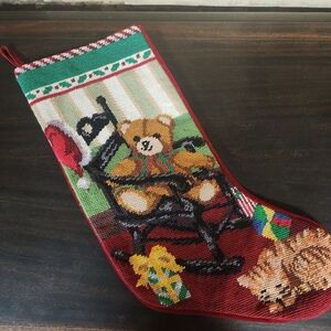 Vintage Needlepoint kitty cat 🐱 and teddy bear 🧸